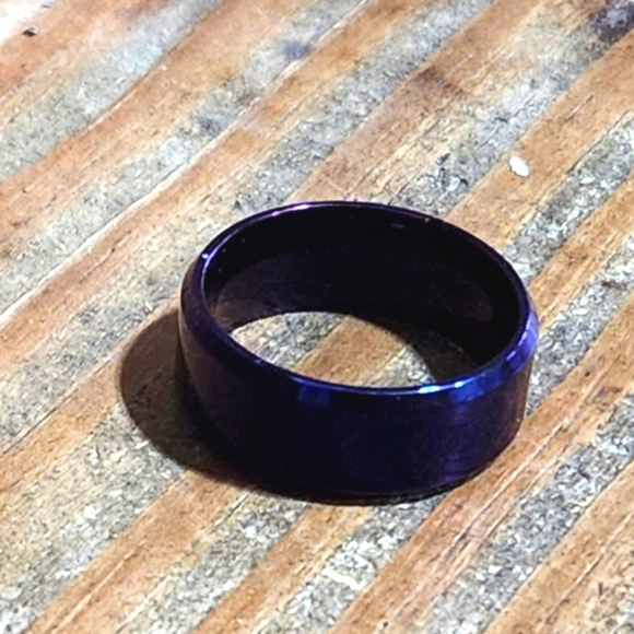 Stainless Steel Purple Ring 💍 💜 HOST PICK 💜 - Boutique Item - Picture 4 of 4